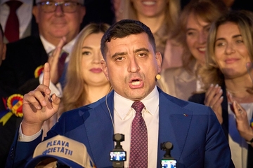 Simion traži poništenje izbora u Rumuniji: Tvrdi da su se Francuska i Moldavija miješale u glasanje