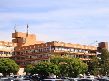 Trudnice nezadovoljne: Poskupila epiduralna anestezija na UKC-u