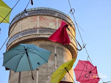 Ulica kišobrana u Bijeljini postala ruglo: "Sav narod vidi da to sad ne valja, izgleda grozno" (FOTO)