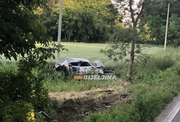 Nezgoda kod Bijeljine: Automobilom sletio sa puta, prevezen na Urgentni (FOTO)
