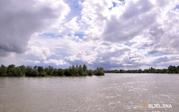 Iz Drine izvučeno tijelo nepoznatog muškarca