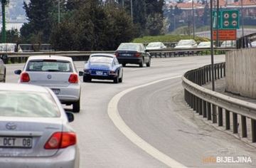 AMS: Kolovozi suvi, magla u kotlinama