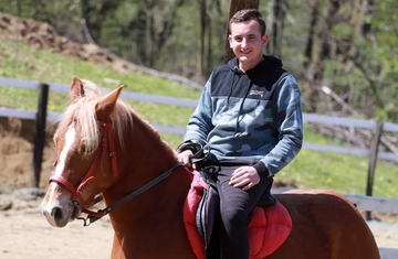 Mladić za primjer mnogima "Odrekao sam se izlazaka i kafa, da bih izgradio svoju farmu"