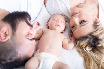 Treba li djeca da nose majčino, a ne očevo prezime? Italija mijenja zakon – stiže li promjena i kod nas?