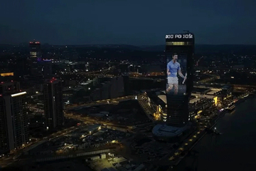 Bravo, Nole: Sa Kule Beograd poslata poruka najboljem teniseru (VIDEO)