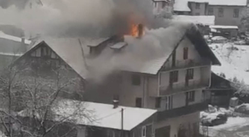 Stravičan prizor u Zenici - Gori kuća (VIDEO)