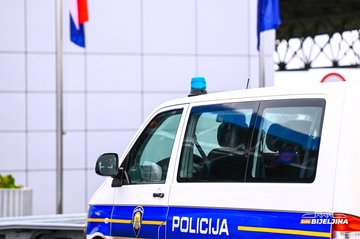 Dojave o bombama u više škola na području Splitsko-dalmatinske županije