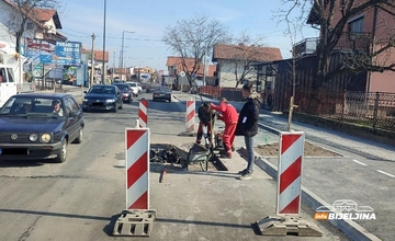 ZA RUBRIKU VJEROVALI ILI NE Ponovo kopaju tek asfaltiranu ulicu u Bijeljini (FOTO)