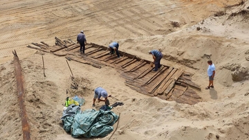 Pronađeni ostaci rimskog broda u Srbiji, arheolozi ga polako otkopavaju