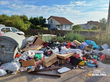 Bijeljinci ljuti zbog deponije: “Pustiće nas da se zatrpamo u smeću, ne znam kome da se obratim” (FOTO)