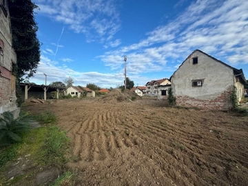 Centar Dvorova dobija novi izgled (FOTO)
