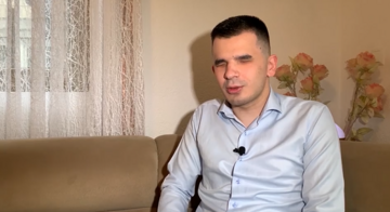 "Vidjeti očima i vidjeti srcem nije isto" Snažna poruka slijepog mladića (23) iz BiH