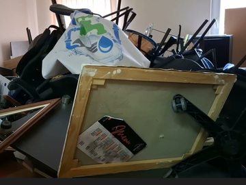 Prostorije u zgradi opštine Zvečan devastirane