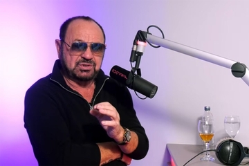 Kome je bila namijenjena pjesma "Kraljica trotoara"