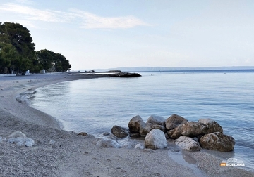Muškarac iz BiH umro na plaži u Hrvatskoj: Dva sata bio ispod suncobrana