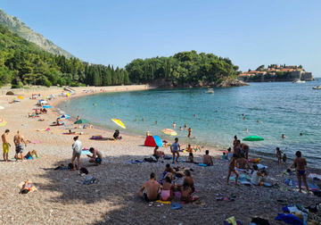 "Crna Gora nije samo Budva" Abazović ponovo o turističkoj sezoni