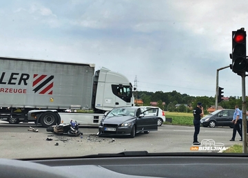 Ugljevik: Sudar automobila i motocikla na putu Bijeljina - Tuzla (FOTO)