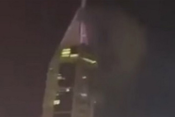 Stravičan snimak napada na jednu od najvećih atrakcija Dubaija: Dron se zabio u zgradu