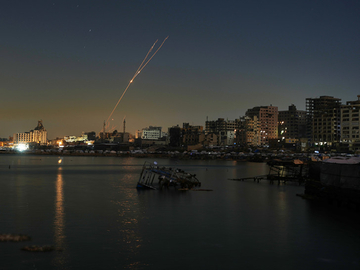 Iran pokrenuo novi balistički napad, oglasile se sirene u Izraelu i Kuvajtu