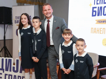 Školske uniforme u Banjaluci podijelile javnost: Da li smanjuju razlike među djecom ili stvaraju nove probleme?