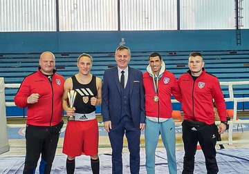 Sve više mladih Bijeljinaca zainteresovano za boks: Vitrine "Radnika" pune medalja (FOTO)