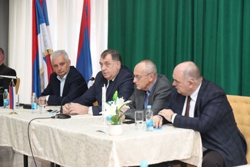Dodik nakon razgovora sa ratnim komandantima i oficirima VRS i MUP-a: Oni su iskreni patrioti koji su najzaslužniji za odbranu Srpske