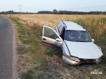 Nezgoda kod Bijeljine: Dvojica povrijeđena, vozač imao 3,14 promila (FOTO)