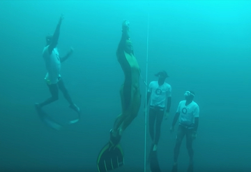 Ruski ronilac Aleksej Molčanov postavio svjetski rekord – zaronio 126 metara u jednom dahu