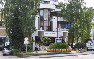 Muškarac napao ženu i pobjegao, ona završila u domu zdravlja