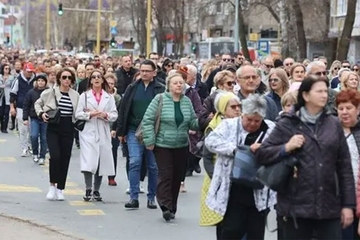 PROTESTI U TUZLI: Građani traže smjenu ministra i direktora policije
