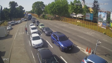 Pojačan saobraćaj na prelazima Gradiška i Doljani