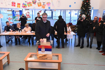 Vučić glasao na Novom Beogradu
