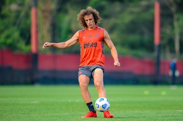 Navijači se pitaju da li će legendarni David Luiz igrati protiv Zvezde, sada je stigao odgovor