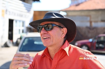 Miško Hoffman pronađen živ(FOTO)