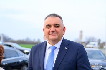 Minić: Na svaki način staviti Šmitove i Inckove odluke van snage