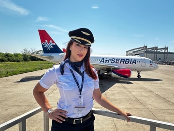 Vanja Marčeta, prva žena kapetan-pilot u istoriji "Er Srbije"
