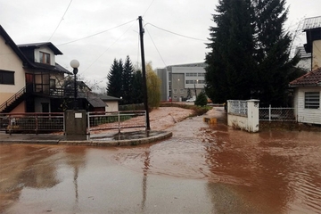 Proglašena vanredna situacija na Palama: "Potoci i bujične vode podivljale"