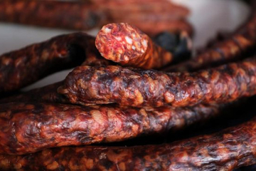 Upozorenje: Kobasica zaražena opasnom bakterijom prodavala se na tržnicama