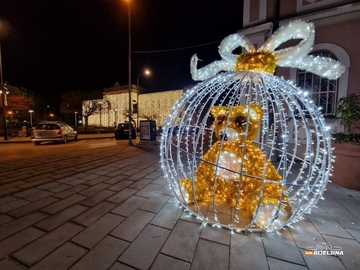 Bijeljina: Hoće li novogodišnje lampice dočekati Kinesku novu godinu? (FOTO)