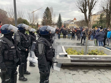 Ugostitelji nezadovoljni mjerama Republičkog štaba POZIVAJU NA MIRNE PROTESTE