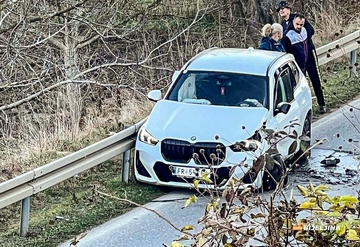 Epilog nezgode na putu Bijeljina - Zvornik: Povrijeđena dva lica, jedno teže (FOTO)