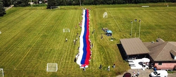 Srpska trobojka od 110 metara razvijena u Čikagu