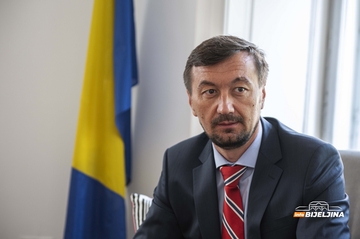 Bencun: Uprkos pritiscima, sačuvan neutralan stav prema svim zemljama OEBS-a (FOTO)
