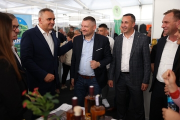 Novaković na otvaranju Sajma „Interagro“: Posebno ponosan na izlagače iz Ugljevika