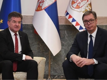 Lajčak-Vučić: Nastavak borbe za očuvanje zemlje i srpski narod