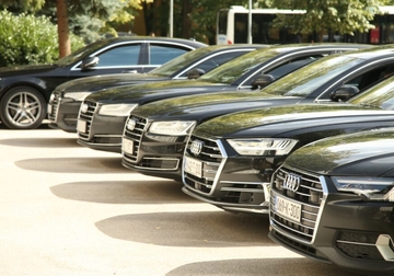 KOLIKO TROŠE SLUŽBENI AUTOMOBILI U BiH Kupovina je „nula“ spram cijene održavanja i vozikanja