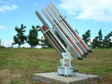 ISPALJENO OKO 200 RAKETA Grad padao na više lokaliteta u Srpskoj