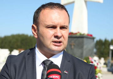 Ćosić žestoko odgovorio Eleku: "Želim mu da ne prekida sa ostavkama"