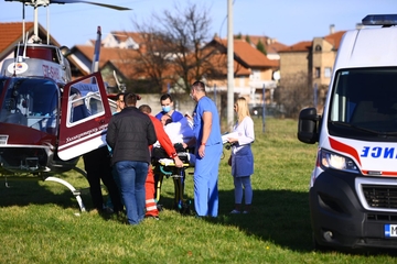 Teško povrijeđeni pacijent helikopterom hitno prebačen iz bolnice u Bijeljini u UKC RS