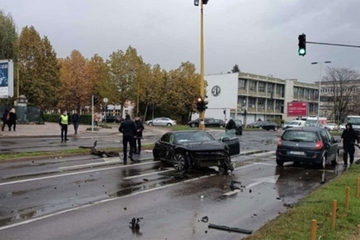 Šest povrijeđenih u sudaru tri vozila u Tuzli